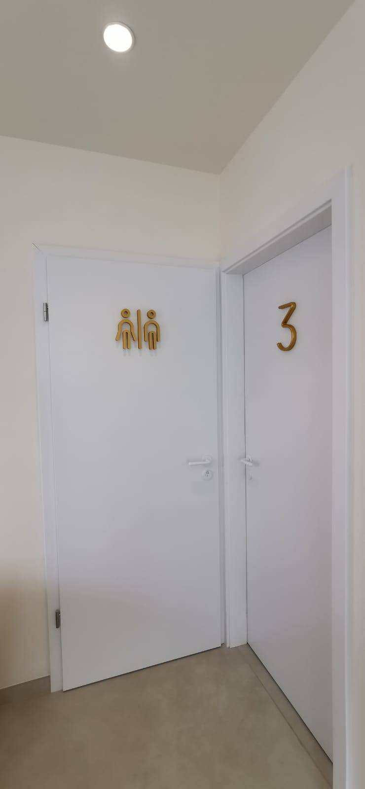 SIGNALETIQUE2 | IM Enseigne Signalétique intérieure et extérieure : plaques gravées et panneaux sur Strasbourg et Colmar Bischwiller 1