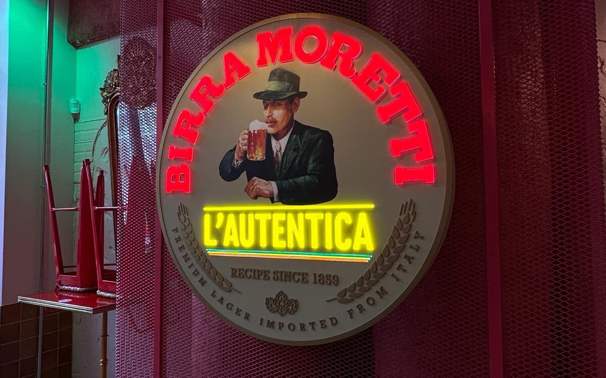 Enseigne avec rétroéclairage ou LED, que choisir ? Bischheim